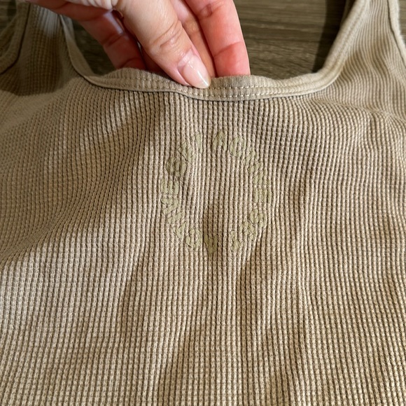 Set Active Tank - Small - Picture 10 of 10